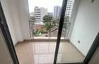 1 Bed Apartment with Gym in Kilimani - 4