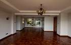 4 Bed Apartment with En Suite at Riverside Drive - 2