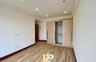 4 Bed Apartment with En Suite in Parklands - 14