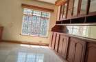 5 Bed House with En Suite at Un Avenue - 11