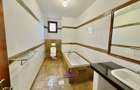 3 Bed Apartment with En Suite at Riverside Dr - 17