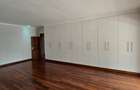 4 Bed House with En Suite in Runda - 13