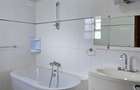 4 Bed House with En Suite in Runda - 17