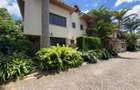 5 Bed Townhouse with En Suite in Lavington - 19