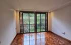 5 Bed Townhouse with En Suite in Lavington - 12