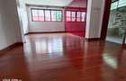 5 Bed Townhouse with En Suite at Convert Drive - 12