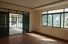 5 Bed Villa with En Suite in Lavington - 11