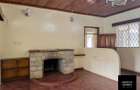 4 Bed House with En Suite in Riverside - 1