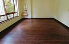 5 Bed Townhouse with En Suite in Spring Valley - 5