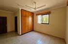 3 Bed Apartment with En Suite at Moyne Drive - 7