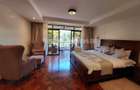 Furnished 3 Bed Apartment with En Suite at Riverside Drive - 18