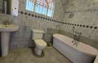 4 Bed House with En Suite in Gigiri - 7