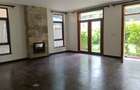 5 Bed Townhouse with En Suite in Lavington - 2