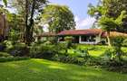 4 Bed House with En Suite in Rosslyn - 19