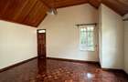 5 Bed Townhouse with En Suite at Lavington - 8