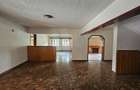 5 Bed House with En Suite in Nyari - 8