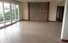 4 Bed Apartment with En Suite at 3Nd Parklands - 2