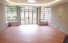 6 Bed Townhouse with En Suite at Lavington Green - 4
