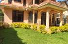 5 Bed Townhouse with En Suite at Lavington - 1