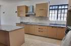 5 Bed Townhouse with En Suite in Lavington - 4
