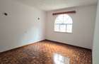 5 Bed Townhouse with En Suite at Brookside Drive - 14