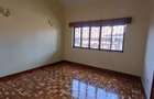 4 Bed Townhouse in Westlands Area - 10