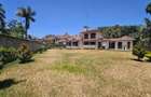 4 Bed House with En Suite in Lavington - 2