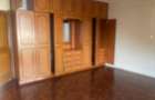 5 Bed House with En Suite in Westlands Area - 6