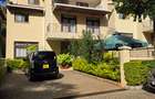 5 Bed Townhouse with En Suite at Lavington Green. - 6