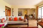 3 Bed Apartment with En Suite in State House - 9