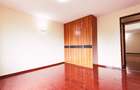 2 Bed Apartment with En Suite at Hendred Avenue - 12