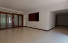 5 Bed Townhouse with En Suite in Lavington - 9