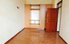 5 Bed House with En Suite in Lavington - 19