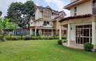 5 Bed Townhouse with En Suite at Lavington - 6