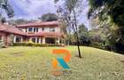 5 Bed Townhouse with En Suite in Rosslyn - 2