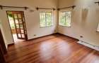 5 Bed Townhouse with En Suite at Lavington - 14