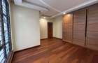 4 Bed Apartment with En Suite in General Mathenge - 15