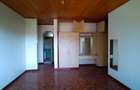 4 Bed Apartment with En Suite at Riverside Drive - 10