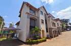 5 Bed Townhouse with En Suite at Lavington - 1