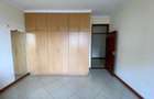 3 Bed Apartment with En Suite at Mpaka Road - 4