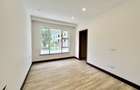 4 Bed Apartment with En Suite in Parklands - 16