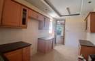 4 Bed Townhouse with En Suite at Lavington - 7