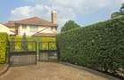 4 Bed Townhouse with En Suite in Kiambu Road - 17