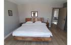 6 Bed Villa with En Suite at Palm Valley - 8