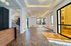 5 Bed Townhouse with En Suite at Lavington - 6