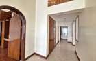 5 Bed Townhouse with En Suite at Riverside Drive - 6