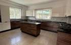 4 Bed Townhouse with En Suite in Lavington - 10