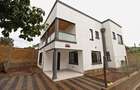 4 Bed Townhouse with En Suite at Maragara Road - 1