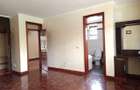 5 Bed Townhouse with En Suite at Lavington - 4