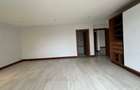 3 Bed Apartment with En Suite in Westlands Area - 18